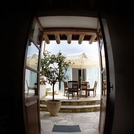 Nature House * Βάβλα