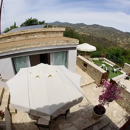 Nature House Vavla